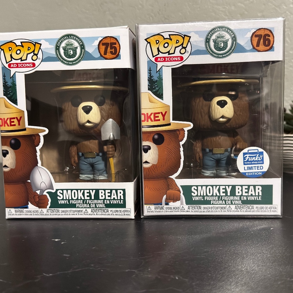 A Icons Funko Pop Smokey the Bear (Set of 2) #75 & #76